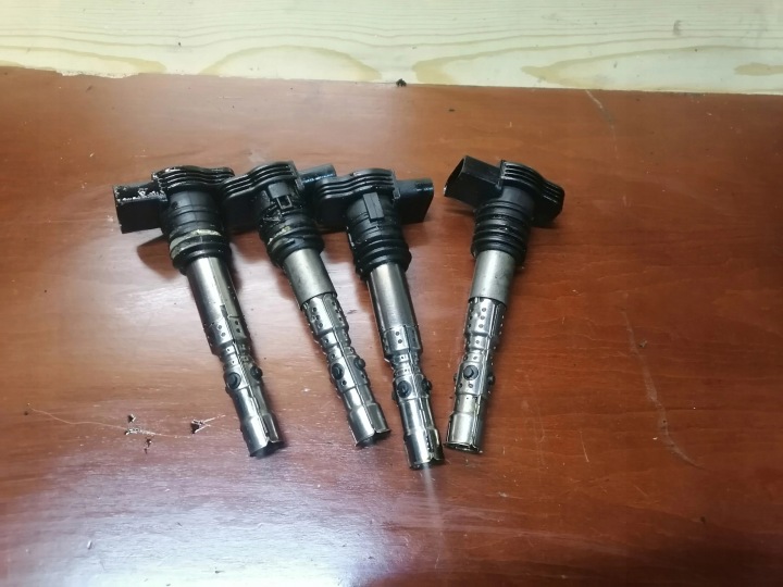 bobina Di accensione AUDI A4 A6 A3 TT ALT 06B905115L