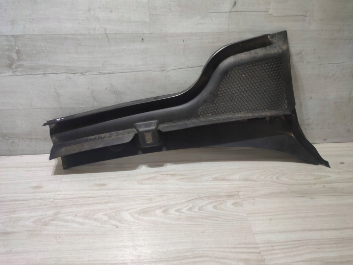 Skoda Scala 2020 Avant Bouche buse Droit Grille égouttage Avant