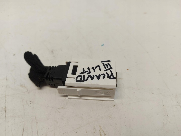 Kia Picanto IV III LIFT 2025r zlacze usb wejscie podlaczenie