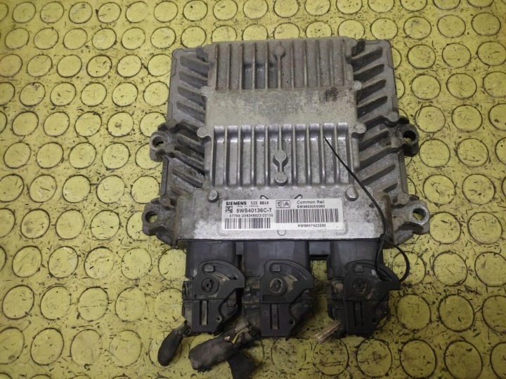 PEUGEOT PARTNER 2.0 HDI Unité de contrôle Moteur 9653059380