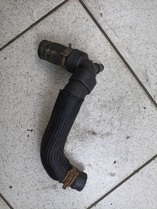 Krociec trojnik des Wassers Ford Edge 2 CD539 2015