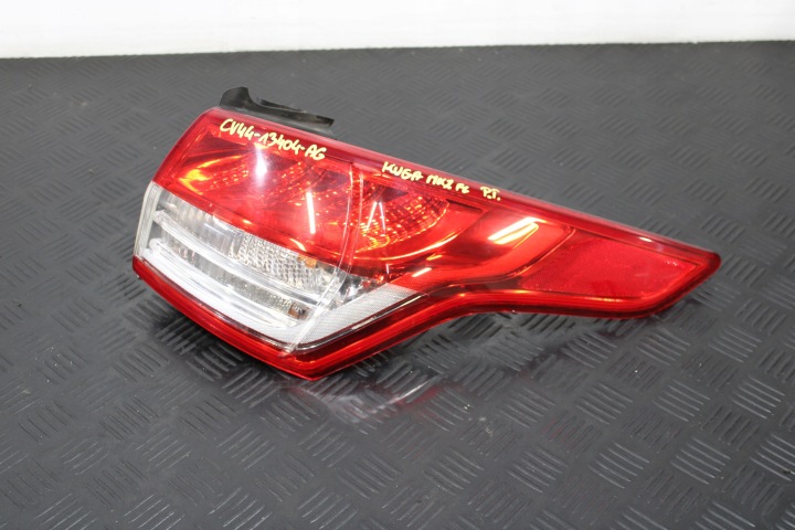 Feux phare Droite Arrière CV44-13404-BH FORD KUGA MK2