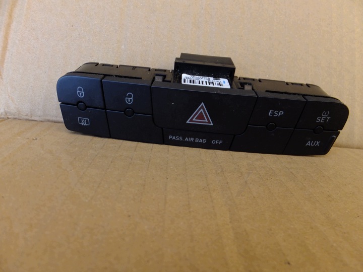 panel ovladac vypínač výstražnych svetiel seat ibiza IV 6J0927137