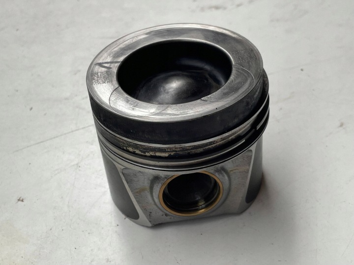 04L107065AM001 Piston KPL 80,92 GRUPA WYMIAROWA LEON CUPRA 1 !J