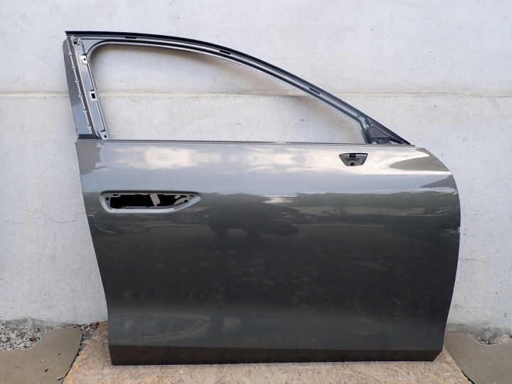 dvere pravé predné pravý predok AUDI A6 4P C9 2025- 4P0831052A