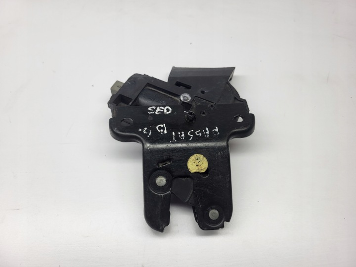 Volkswagen PASSAT B6 Berline OE 4F5827505C de la Serrure du capot Porte coffre hayon