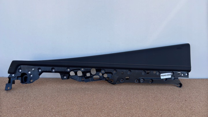 MERCEDES CLE W236 tapacír dveře bok dveře PRAWYCH kůže PAK8/060