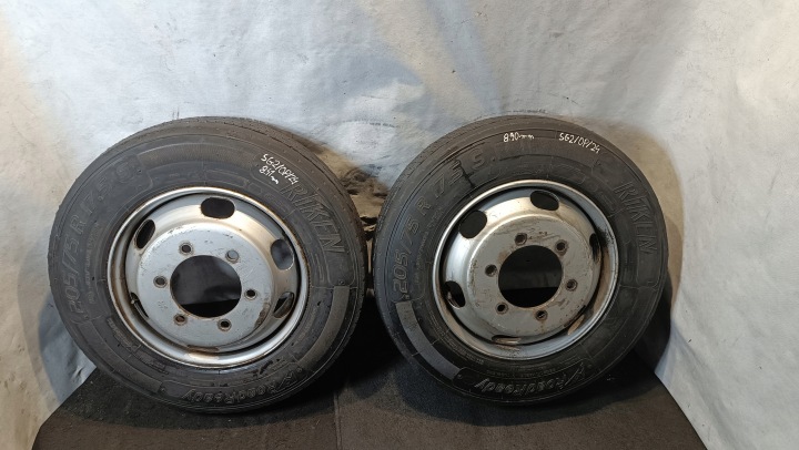 kotač felga guma 2x R17,5 RIKEN 205/75 2019r