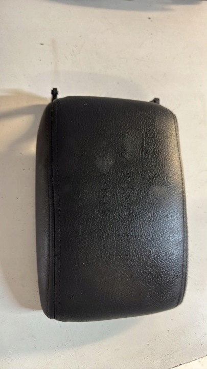 bracciolo SAAB 9-3 II 93 oe SKORZANY CIEMNY 02-11r. nero