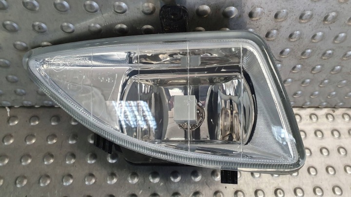 Feux antibrouillard Droite FORD FIESTA MK IV LIFT 99- YS61-15K201-AE