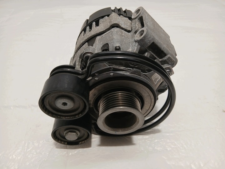 AUDI A4 B9 LIFT Alternateur 06L903018G