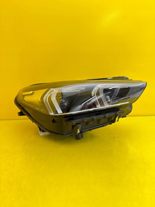 far desna BMW X1 U11 Black Full Led 5A5AA48-01