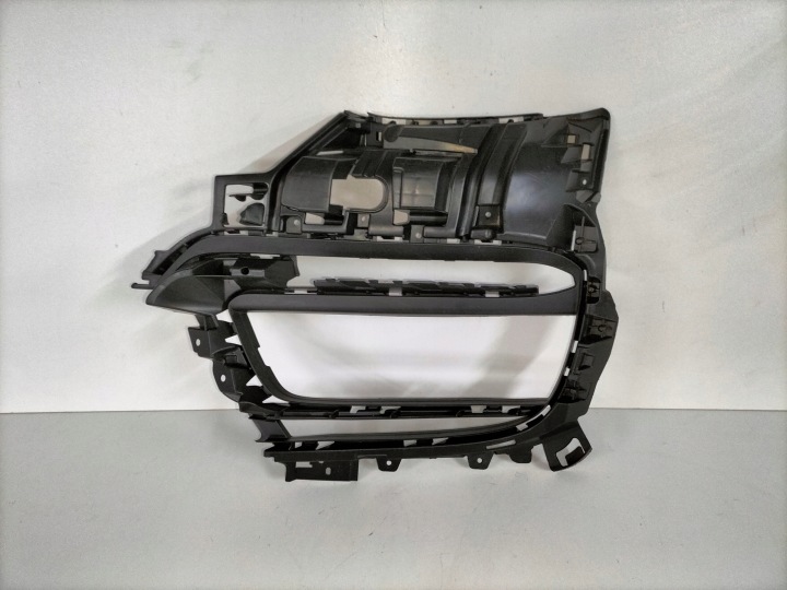 GRILL LÜFTUNGSGITTER DER STOSSSTANGE LINKS PORSCHE PANAMERA 971 16- NIELAKIEROWANA