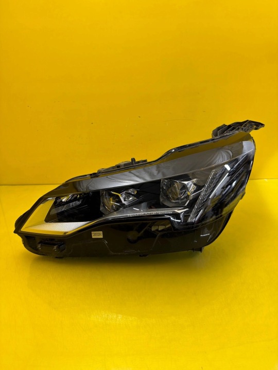 Feux phare Gauche Avant Peugeot 3008 5008 II Lift 21- Full Led 9836230680