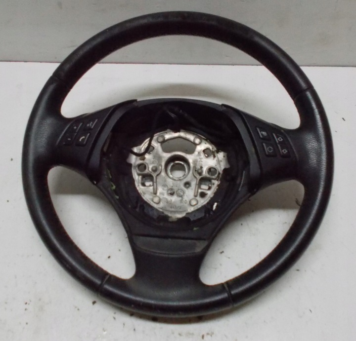 BMW E91 2.0 D 10R volant