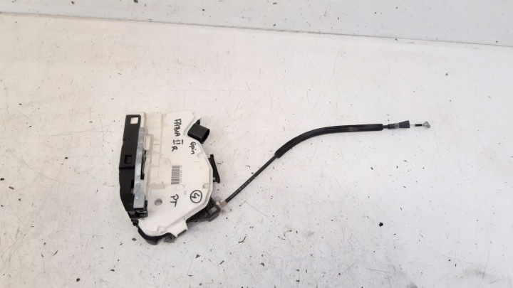 de la serrure droite arrière 5N0839016C Skoda Fabia II LIFT
