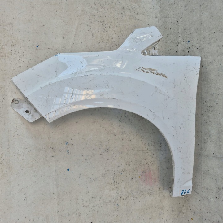 FORD C-MAX II 2 MK2 10-19 blatník predok predný ľavý