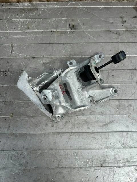 AUDI Q5 80A holder engine mount 4M0199308BQ