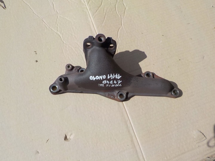 Collettore scarico usato toyota yaris II 1,4 d4d