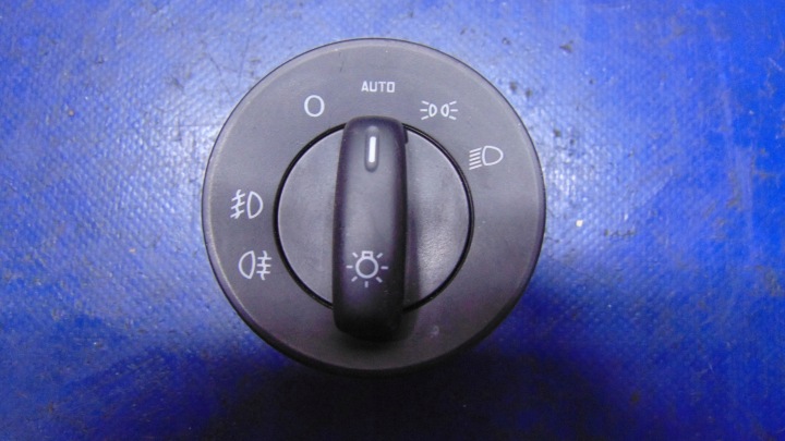 Interrupteur Lumières SKODA OCTAVIA KOMBI II LIFT 04-13 ROK