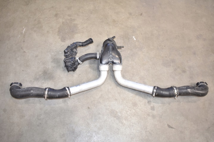 IDEALNE of the hose air tube PORSCHE 991 TURBO S 3.8 1
