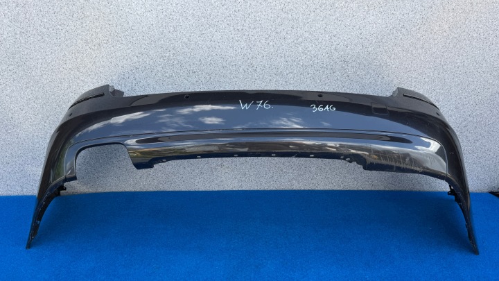BMW 5 KOMBI F11 nárazník záď pod senzory 15857711 36AG