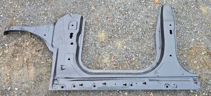 BMW X2 F39 MINIGONNA sinistra RIVESTIMENTO MONTANTE fartuch
