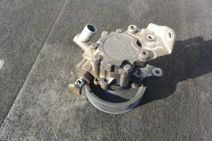 Pompe direction assistée MERCEDES-BENZ ML-KLASA GL-KLASA R-KLASA W251 W164 X164