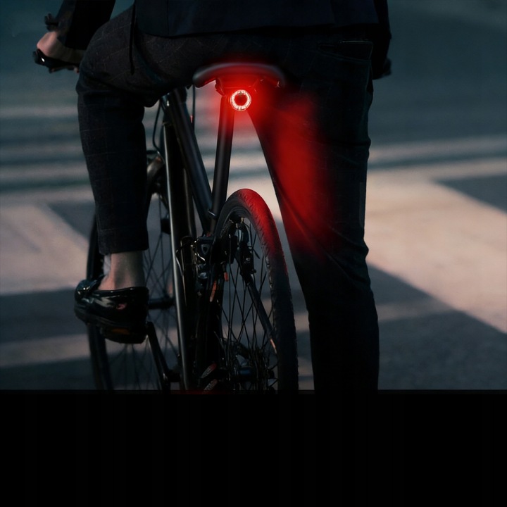 Ліхтар велосипедний задній LED для велосипеда SMART датчик гальмування і сутінків — фото 9