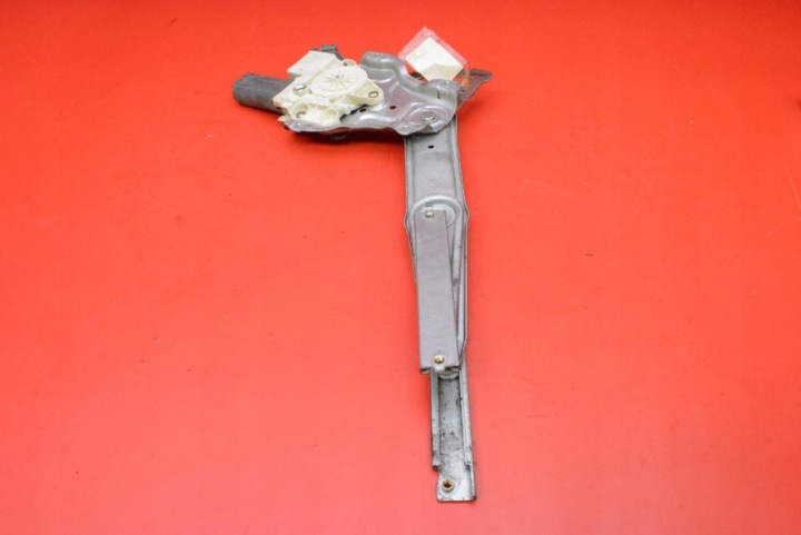 window regulator left front EU 999060-102 TOYOTA AVENSIS T25 HB 02-06