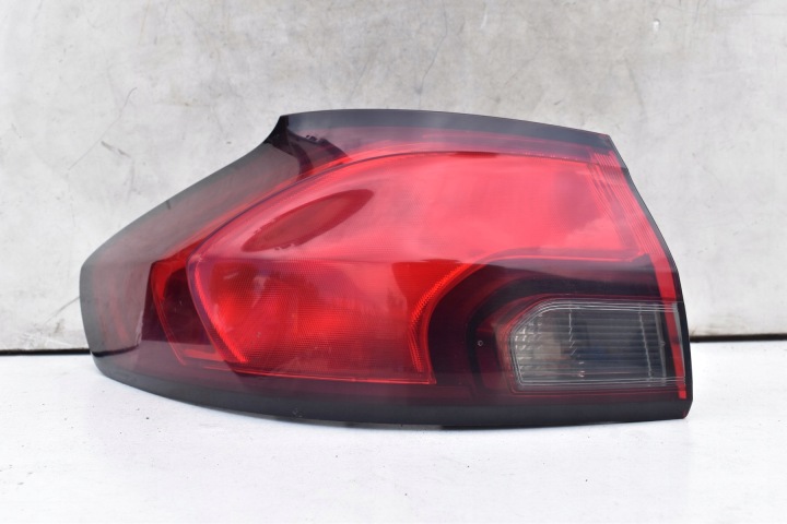 Licht links heck OPEL ZAFIRA C Przedlift 2011-2016 39033312 EU