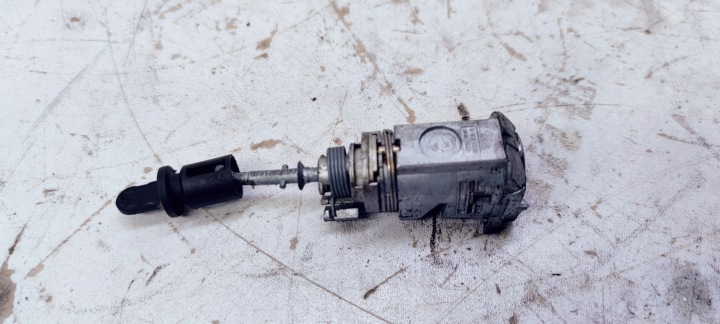 Insert Portière Droite Avant AUDI Q5 8R2837168B