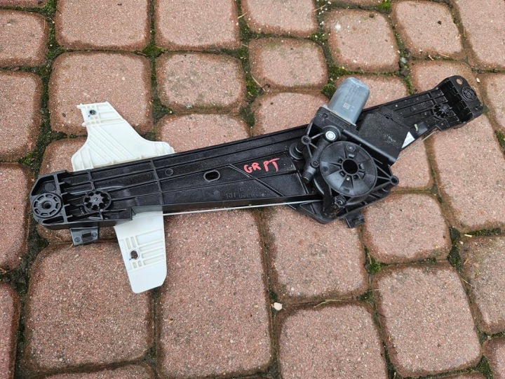 ablakemelő mechanizmus jobb hátsó OPEL GRANDLAND X 9830320480