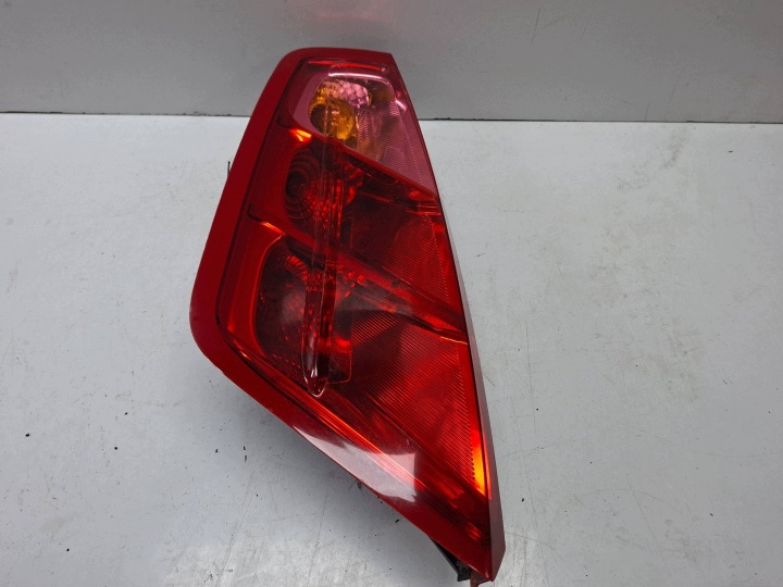 feu arrière gauche 517015890 FIAT GRANDE PUNTO 2005