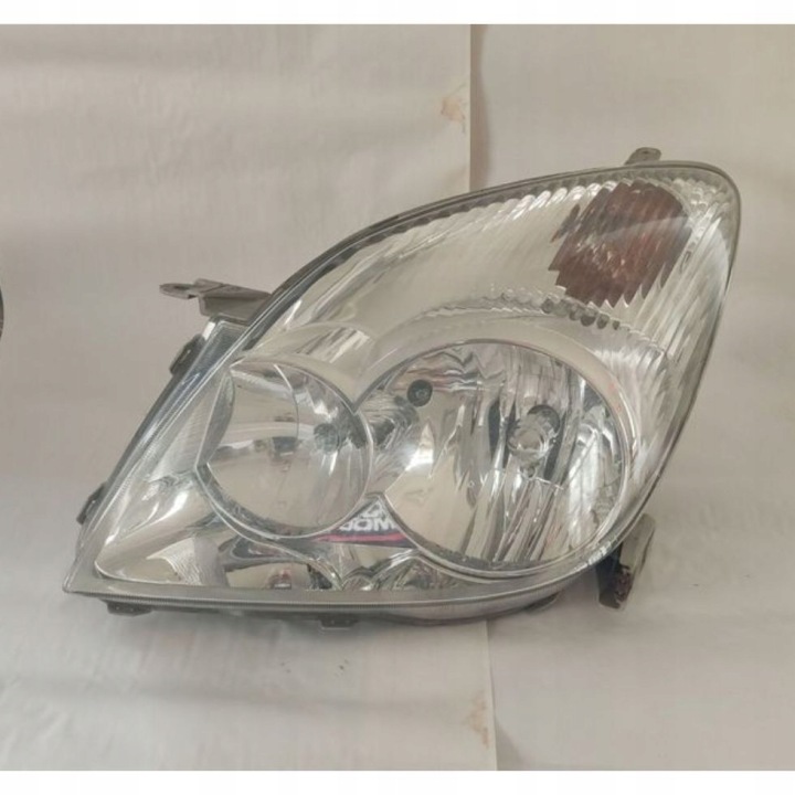 Licht links vorne Toyota Corolla Verso 2002
