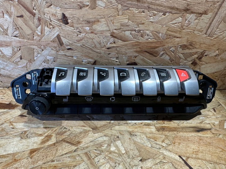 PANEL OF THE AIR CONDITIONING PEUGEOT 3008 II 98249154DX
