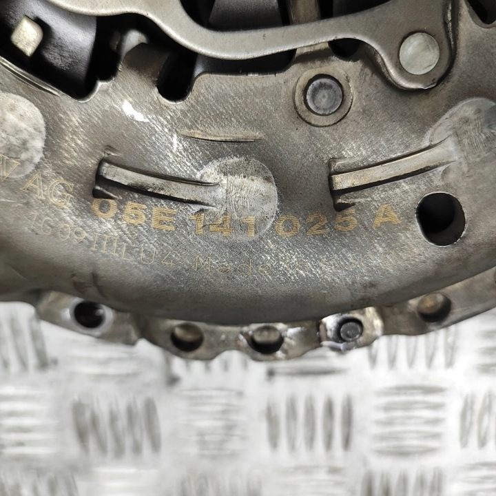 SKODA KAROQ NU7 Clutch set 2022 6
