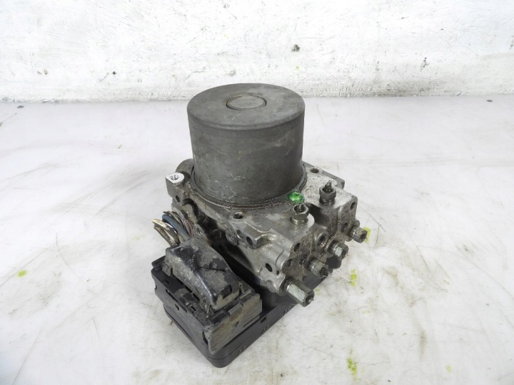 TOYOTA COROLLA E14 E15 1.6 DualVVT-e pompa ABS 44540-12100