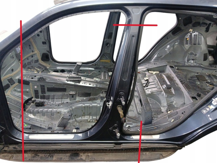 MINIGONNA sinistra RIVESTIMENTO MONTANTE B media MERCEDES ML W166 LAK: 755 (11-15)