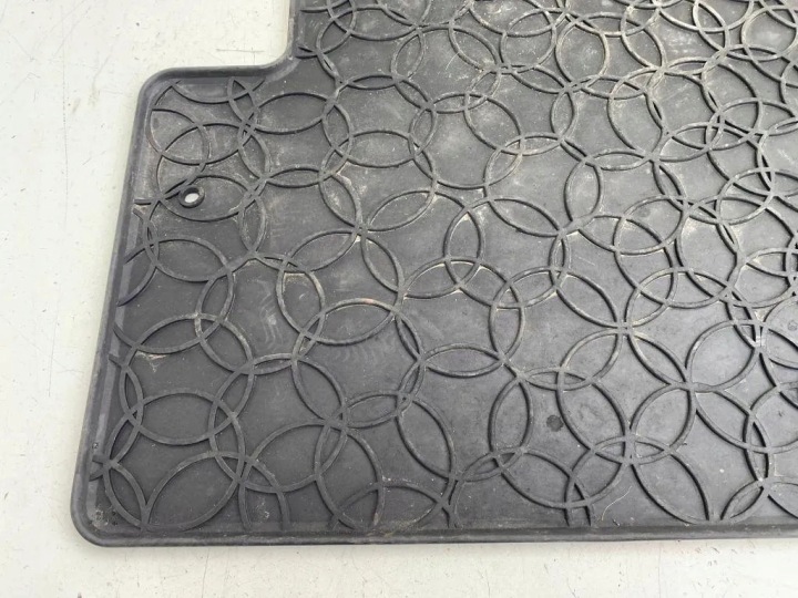 Front left mat HYUNDAI ix20 (JC) 1K131ADE00 1.4L diesel 66kW 2011 11