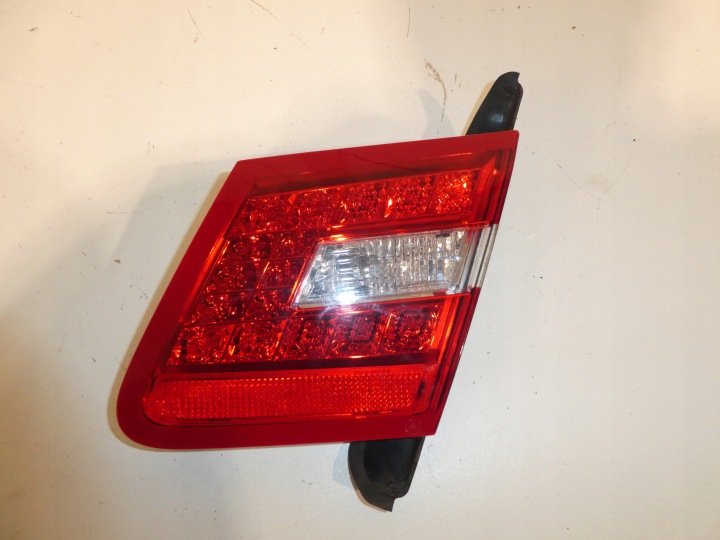 MERCEDES W207 CABRIO LICHT HECK RECHTS A2078200464