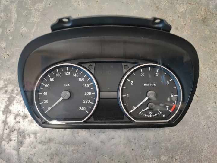 Instruments tachymètre compte tours Horloge montre tableau bord BMW E87 1.6 1024932 EUROPA
