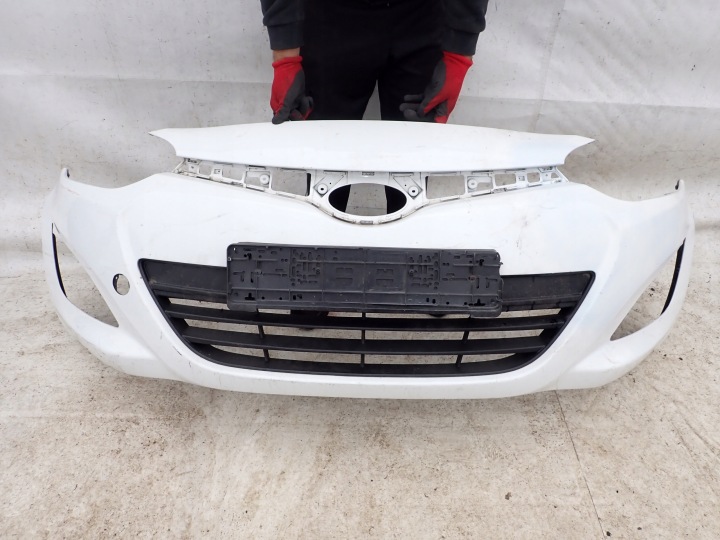 HYUNDAI I20 und 1 LIFT 12-15 Stoßstange vorne vorne