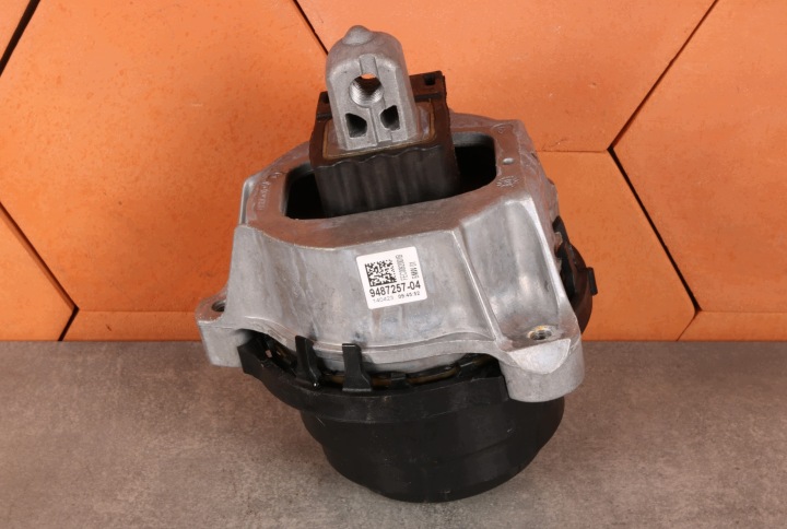 BMW X3 G01 X4 G02 LCI G11 G30 G31 X5 G05 Supporti motore usato sinistra 9487257 1km!