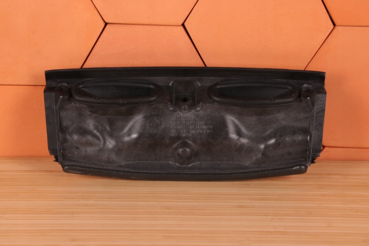 BMW E81 E87 E90 E91 E92 X1 E84 kryt pod oknem SCIANA GRODZIOWA 9175860