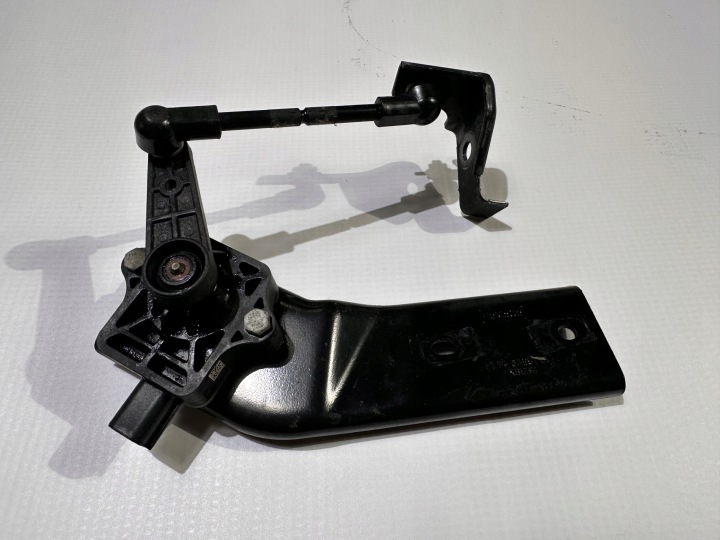 sensor poziomowania zawieszania lights rear part rear Ford Expedition 2018 - 2022
