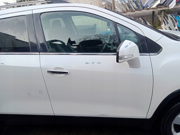 CHEVROLET TRAX Portière Avant Avant Droit GYN 2013R