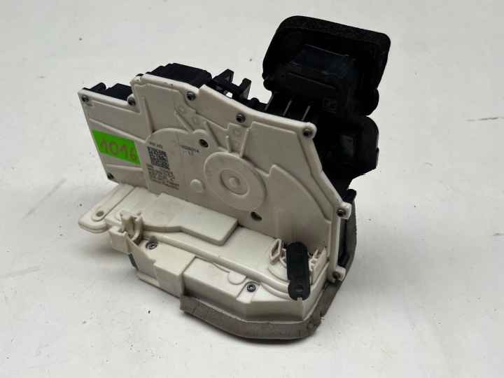 AUDI A7 A6 Q8 lock door left rear part 4K0839015Q @M