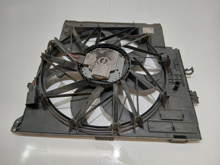 Ventilateur radiateur BMW X3 F25 N47 2.0D 7562594 7601176
