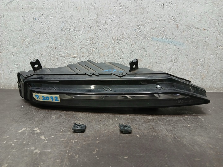 Nebelscheinwerfer rechts SKODA SUPERB III 3 LED 3V0941700B